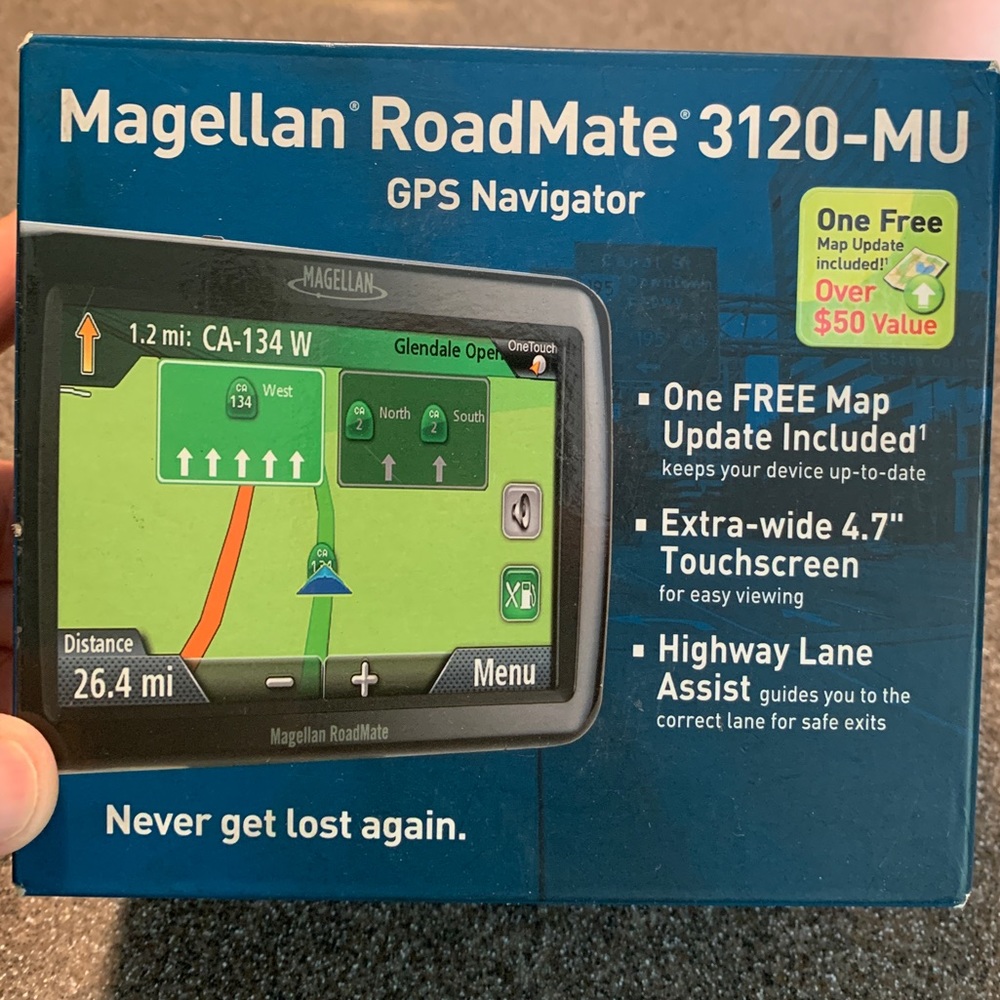 Magellan RoadMate 3120-MU Roadway Navigator. Touch Screen / Voice Directions.